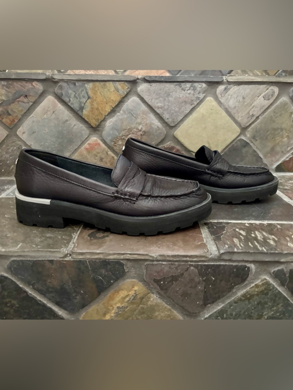 Sperry Black with Silver Trim Leather Lug-Sole Penny Loafers like new Size 6.5